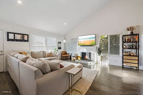 Living - 3126 Del Rey Ave, Carlsbad, CA 92009 photo 2 of 5