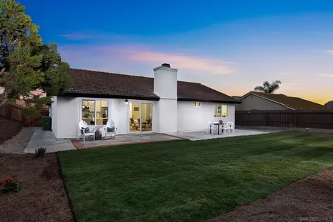 Exterior - 4642 Rose Dr, Oceanside, CA 92056 photo 8 of 11