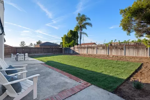 Exterior - 4642 Rose Dr, Oceanside, CA 92056 photo 6 of 11