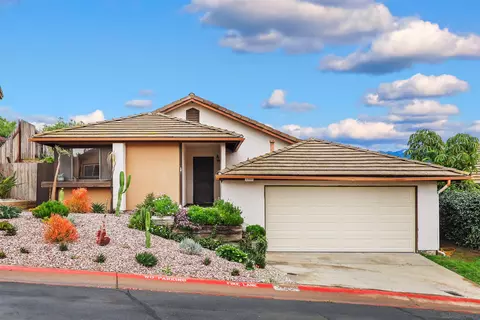 1955 Woodland Gln, Escondido, CA 92027