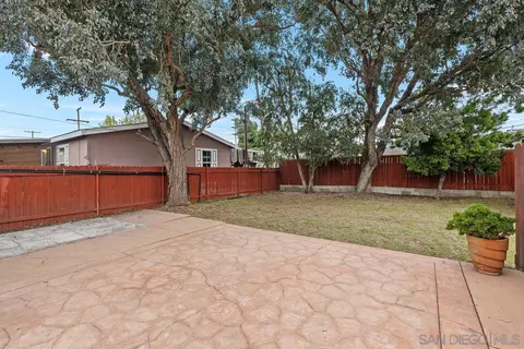 Exterior - 421 Richfield Ave, El Cajon, CA 92020 photo 7 of 10