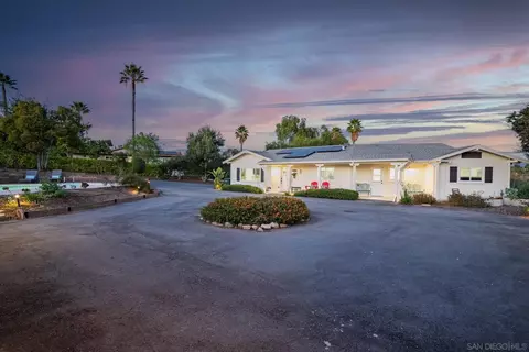Exterior - 1337 Friends Way, Fallbrook, CA 92028 photo 2 of 25