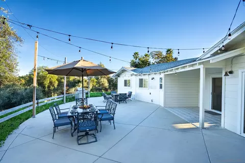 Exterior - 1337 Friends Way, Fallbrook, CA 92028 photo 23 of 25