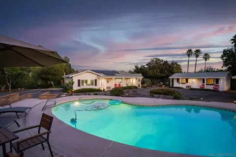 Exterior - 1337 Friends Way, Fallbrook, CA 92028 photo 6 of 25