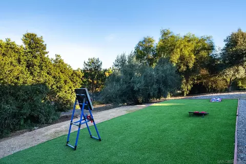 Exterior - 1337 Friends Way, Fallbrook, CA 92028 photo 14 of 25