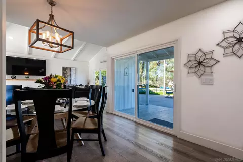 Dining - 1337 Friends Way, Fallbrook, CA 92028 photo 4 of 6