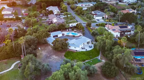 View/Area - 1337 Friends Way, Fallbrook, CA 92028 photo 8 of 8