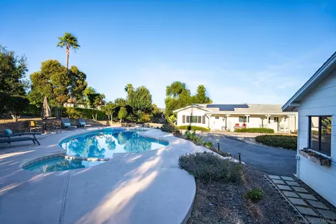 Exterior - 1337 Friends Way, Fallbrook, CA 92028 photo 16 of 25