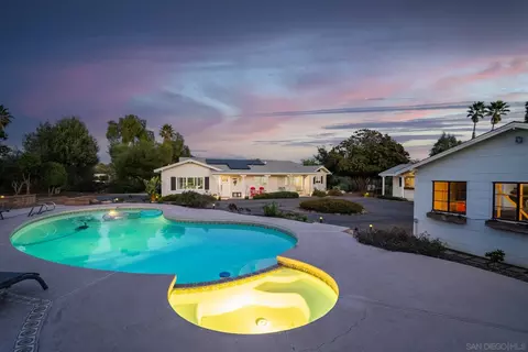 1337 Friends Way, Fallbrook, CA 92028