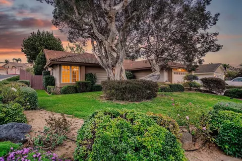 7202 Wisteria Way, Carlsbad, CA 92011