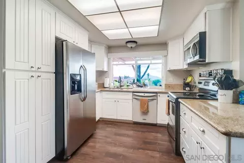 Kitchen - 1877 Lavala Ln, El Cajon, CA 92021 photo 3 of 4