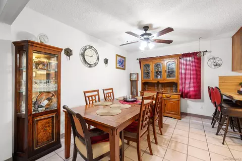 8879 Innsdale Ave, Spring Valley, CA 91977 photo 13