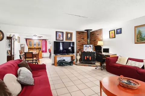 8879 Innsdale Ave, Spring Valley, CA 91977 photo 12