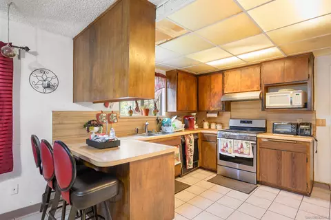 8879 Innsdale Ave, Spring Valley, CA 91977 photo 17