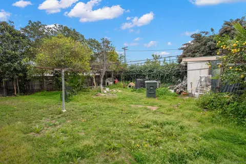 8879 Innsdale Ave, Spring Valley, CA 91977 photo 27