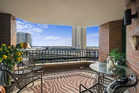 500 W Harbor Dr #1002, San Diego, CA 92101