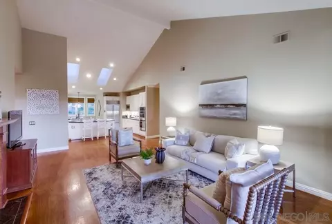 Living - 16157 Country Day Rd, Poway, CA 92064 photo 7 of 8