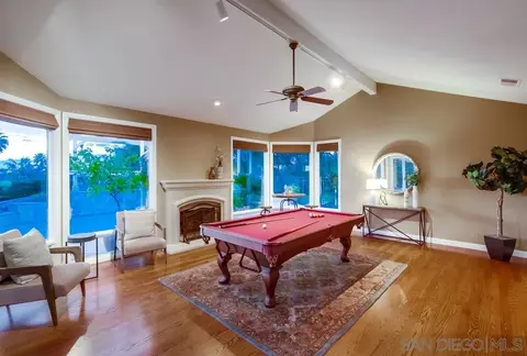 Living - 16157 Country Day Rd, Poway, CA 92064 photo 2 of 8