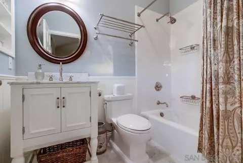 Bath - 16157 Country Day Rd, Poway, CA 92064 photo 5 of 6