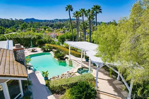 Exterior - 16157 Country Day Rd, Poway, CA 92064 photo 8 of 35