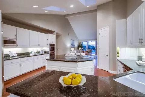 Kitchen - 16157 Country Day Rd, Poway, CA 92064 photo 4 of 5