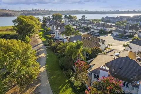 View/Area - 4712 Bryce Cir, Carlsbad, CA 92008 photo 5 of 7