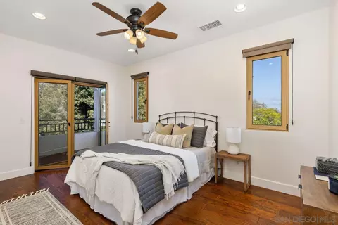 Bedroom - 5622 Taft Ave, La Jolla, CA 92037 photo 1 of 2