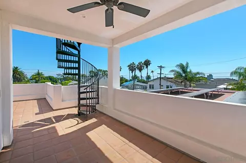 Exterior - 5622 Taft Ave, La Jolla, CA 92037 photo 6 of 8