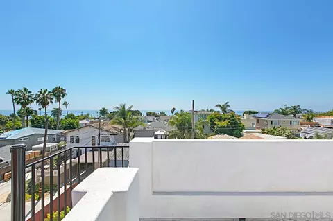 Exterior - 5622 Taft Ave, La Jolla, CA 92037 photo 5 of 8