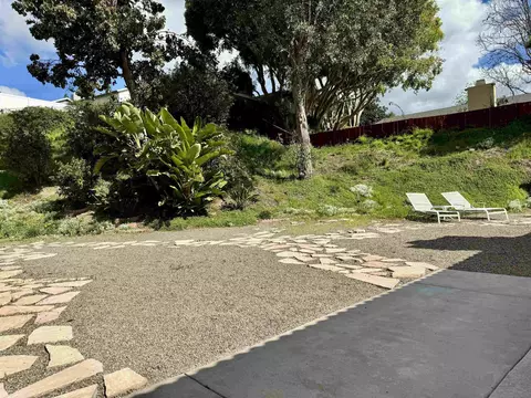 Exterior - 3754 Cameo Dr, Oceanside, CA 92056 photo 4 of 12