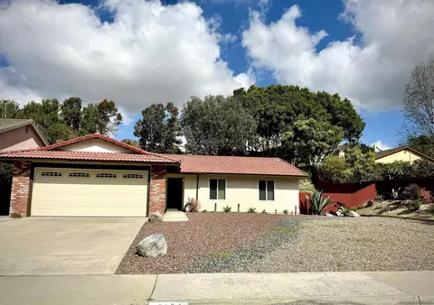 Exterior - 3754 Cameo Dr, Oceanside, CA 92056 photo 2 of 12