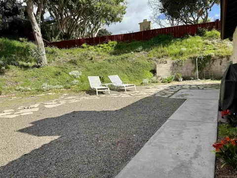 Exterior - 3754 Cameo Dr, Oceanside, CA 92056 photo 5 of 12
