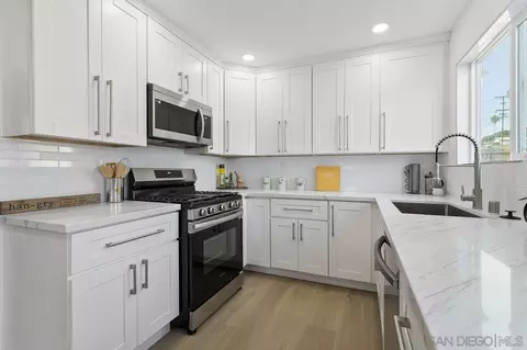 Kitchen - 8703 Valencia St, Spring Valley, CA 91977 photo 3 of 8