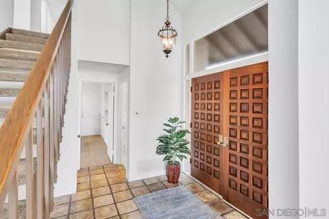 Entry Way - 29 Green Turtle Rd, Coronado, CA 92118 photo 1 of 2