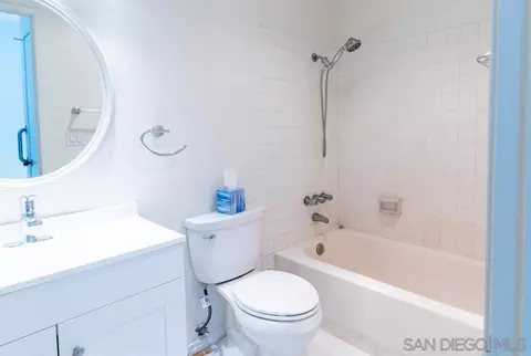Bath - 1558 Soma Pl, El Cajon, CA 92021 photo 4 of 5