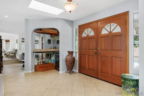 15121 Country Hill Rd, Poway, CA 92064 photo 5