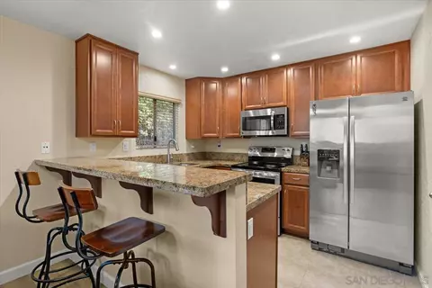 11317 Avenida De Los Lobos #E, San Diego, CA 92127