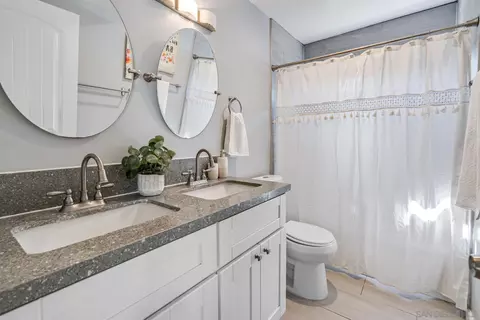 Bath - 485 Graves St, El Cajon, CA 92020 photo 1 of 2