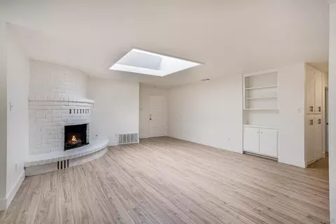 Living - 1158 Eklund Ct, Vista, CA 92083 photo 2 of 3