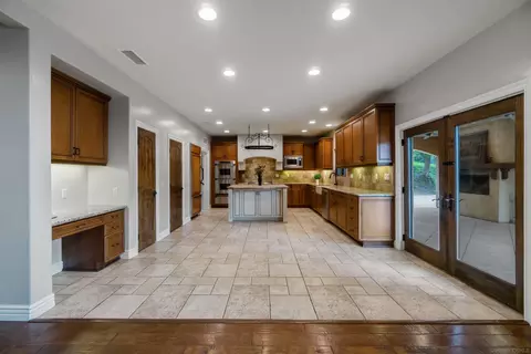 Kitchen - 41335 Via Del Toronjo, Temecula, CA 92592 photo 1 of 2