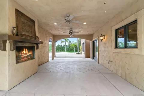 Exterior - 41335 Via Del Toronjo, Temecula, CA 92592 photo 7 of 14