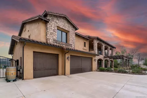 Exterior - 41335 Via Del Toronjo, Temecula, CA 92592 photo 3 of 14