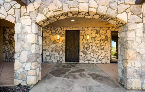 Entry Way - 41335 Via Del Toronjo, Temecula, CA 92592 photo 1 of 3