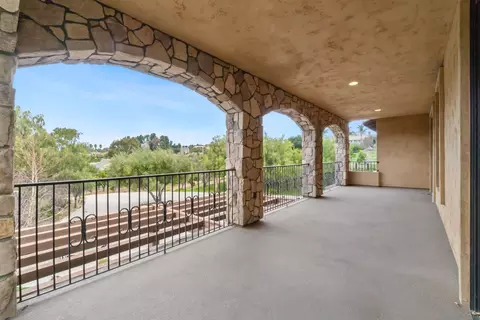 Exterior - 41335 Via Del Toronjo, Temecula, CA 92592 photo 5 of 14
