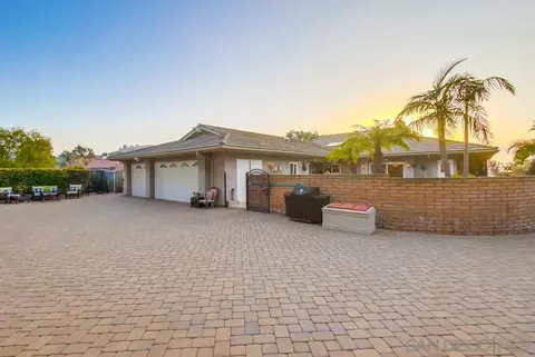 Exterior - 16411 Bronco Ln, Poway, CA 92064 photo 21 of 33
