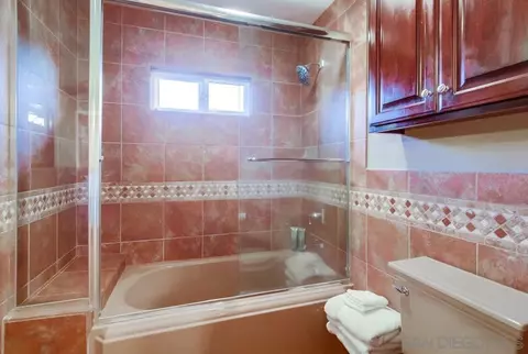 Bath - 16411 Bronco Ln, Poway, CA 92064 photo 5 of 5