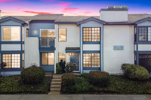 4055 Crystal Dawn Ln #103, San Diego, CA 92122