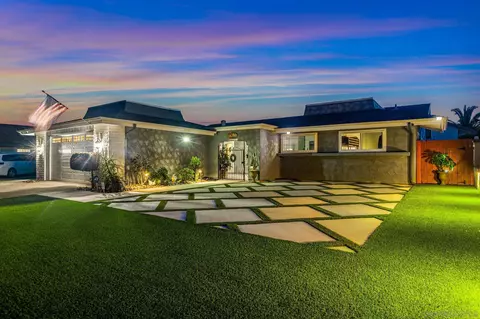 681 Maywood St, Escondido, CA 92027