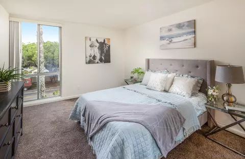 Bedroom - 6455 La Jolla Blvd #203, La Jolla, CA 92037 photo 1 of 2