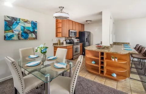 Dining - 6455 La Jolla Blvd #203, La Jolla, CA 92037 photo 2 of 2